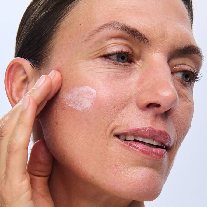 SOS Primer Pink - Reduce los signos de fatiga