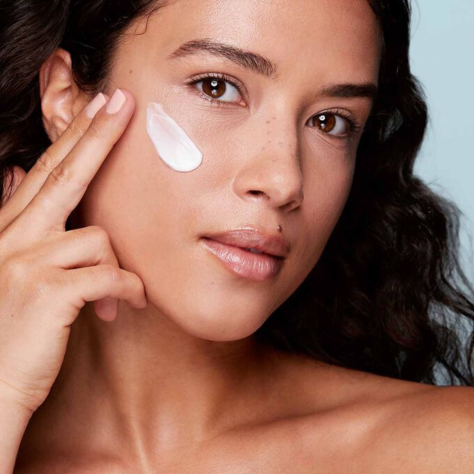 Hydra-Essentiel [HA²] Light Day Cream