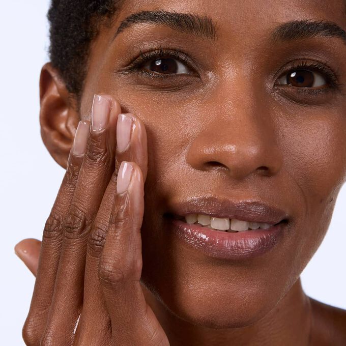 Super Restorative - Smoothing Treatment Essence