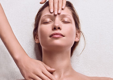 Mujer en un tratamiento Skin Spa